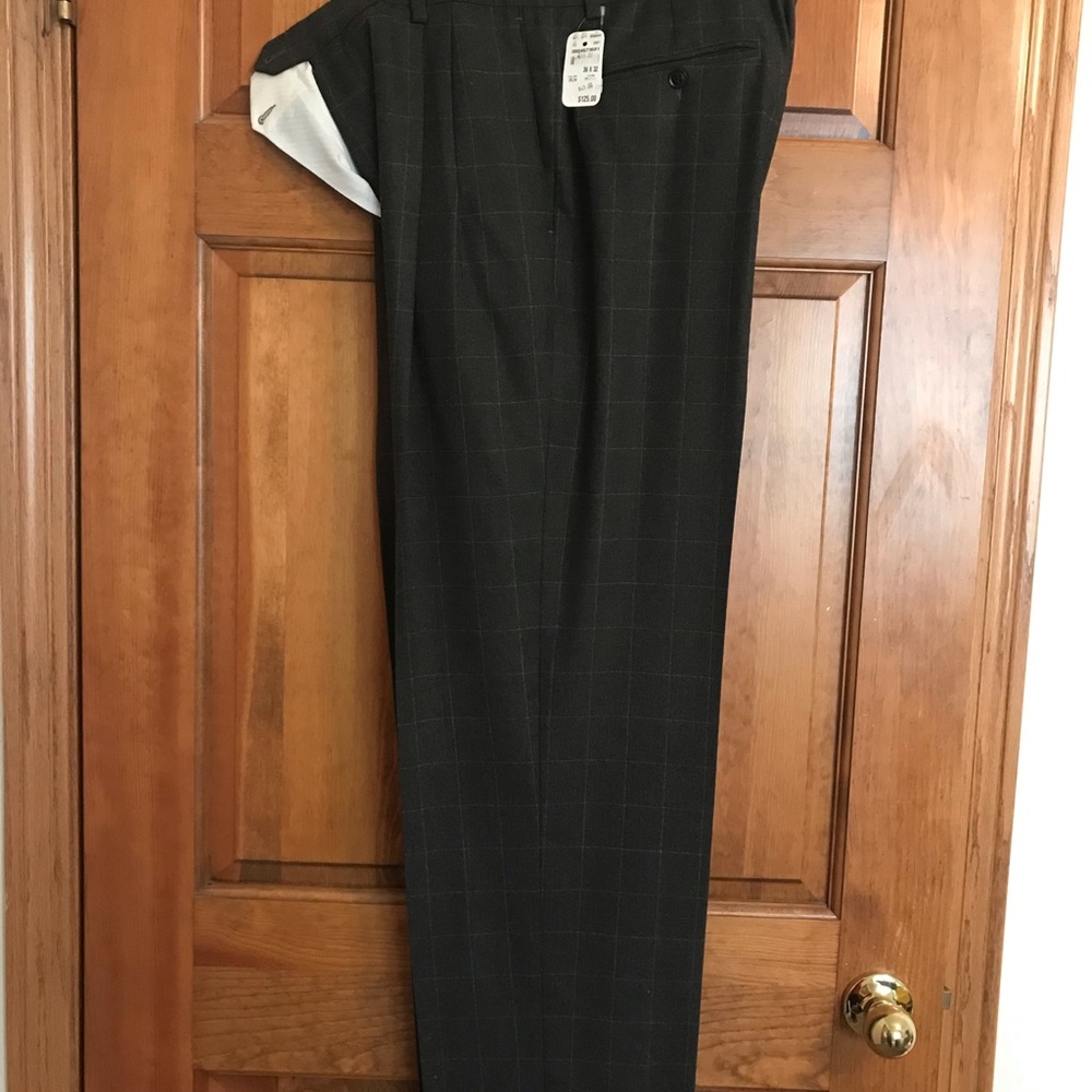 Men’s dress pants 👖